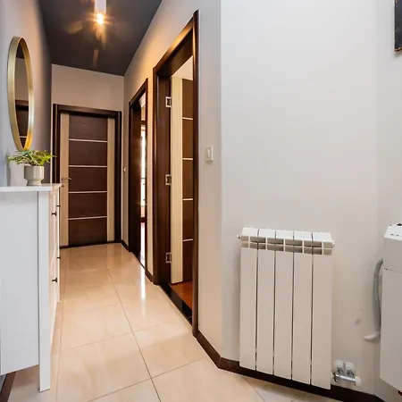 Sea View Apartment *